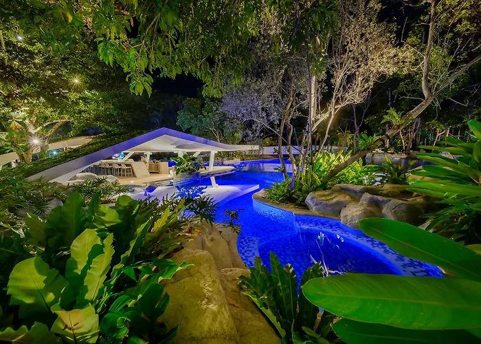 Hotel Tambuli Seaside And