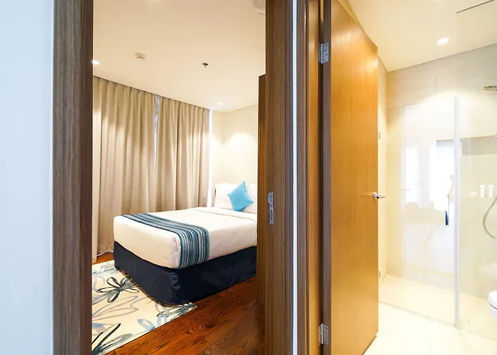Hotel Tambuli Seaside And 4*