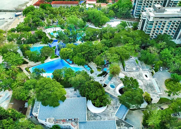 Tambuli Seaside And Hotel
