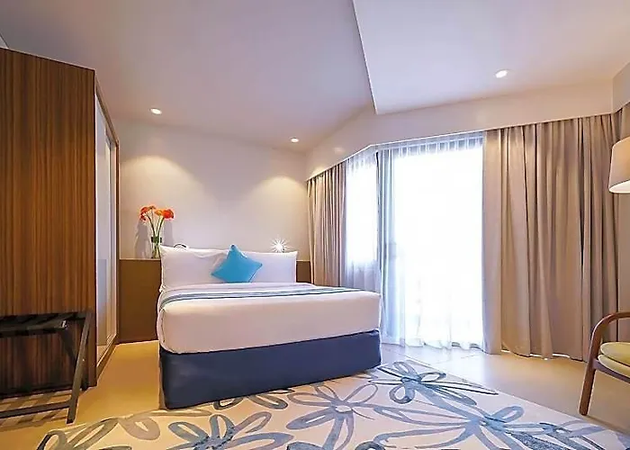 Tambuli Seaside And 4*