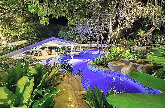 Tambuli Seaside And Hotel 4*