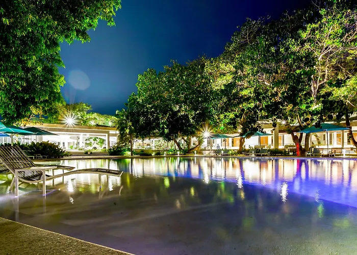 Tambuli Seaside And 4*