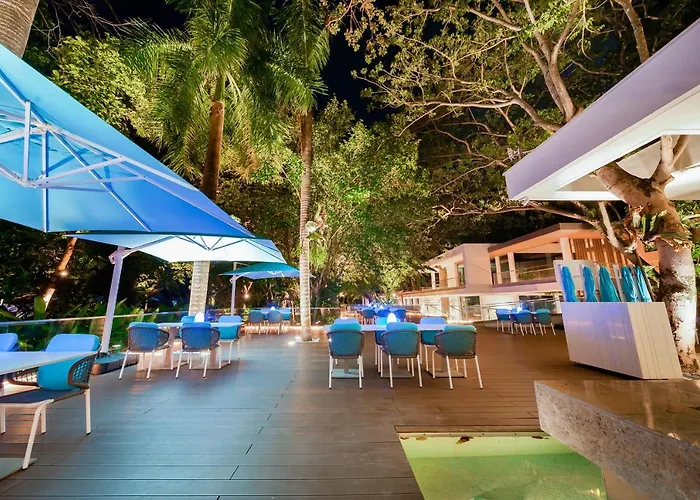 Tambuli Seaside And 4*