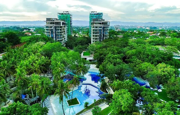 Tambuli Seaside And Hotel