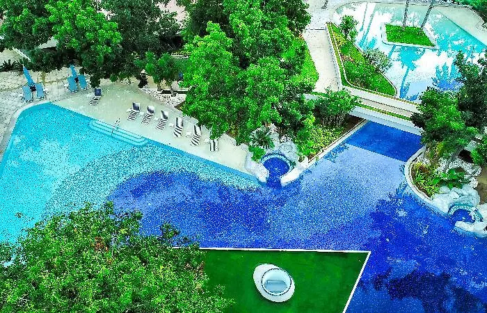 Hotel Tambuli Seaside And 4*